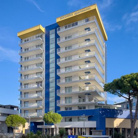Nashira Apartments Lignano Sabbiadoro Esterno foto